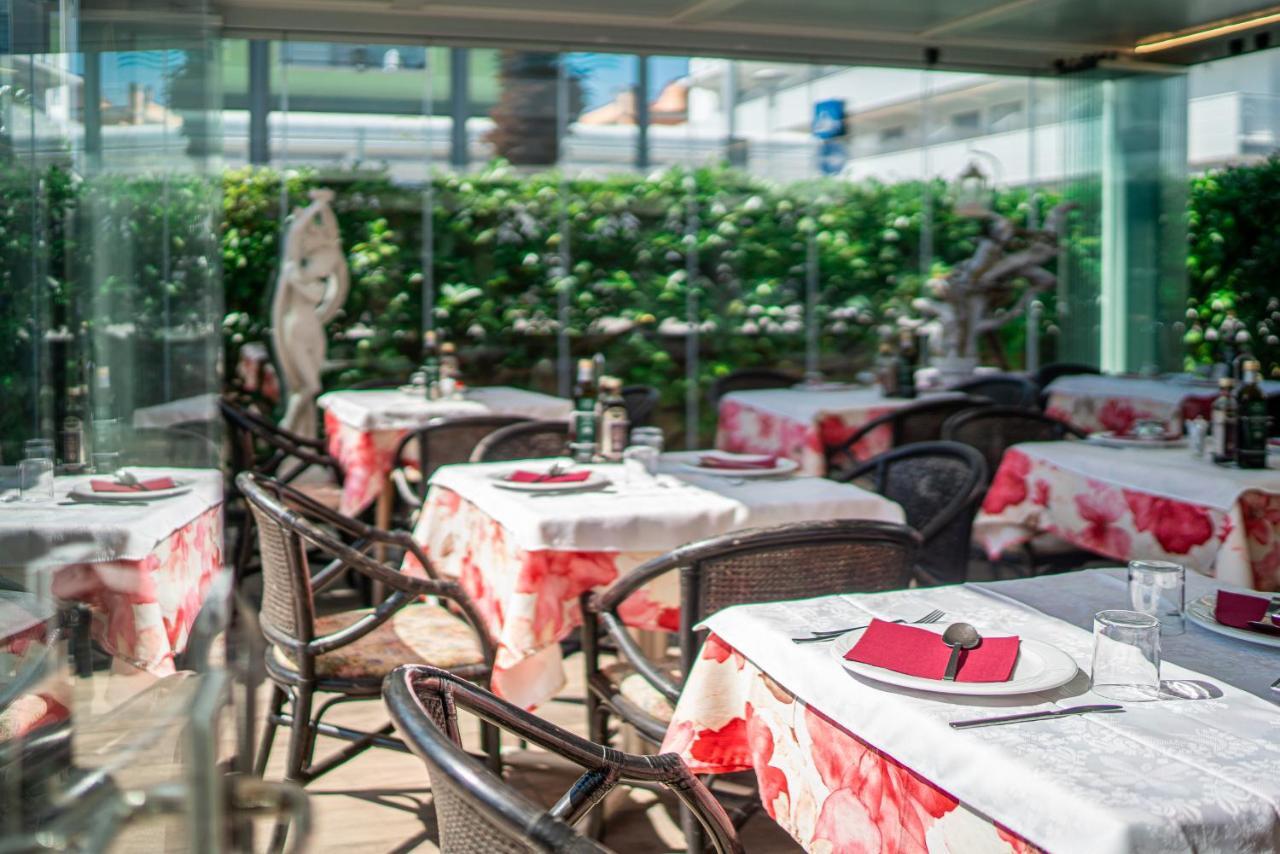 Hotel Al ponte Lignano Sabbiadoro Buitenkant foto