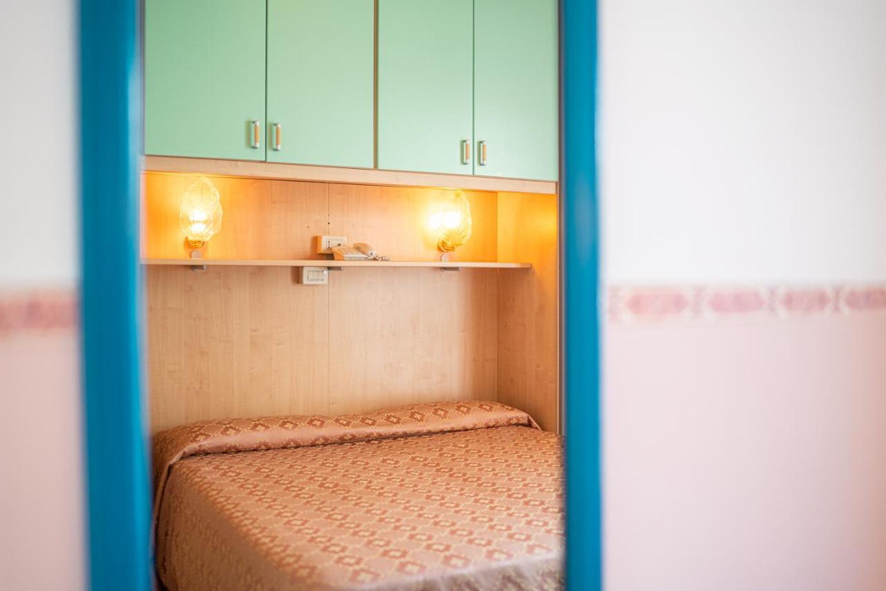 Hotel Al ponte Lignano Sabbiadoro Buitenkant foto